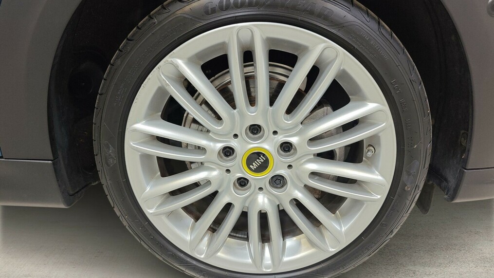 MINI Cooper SE