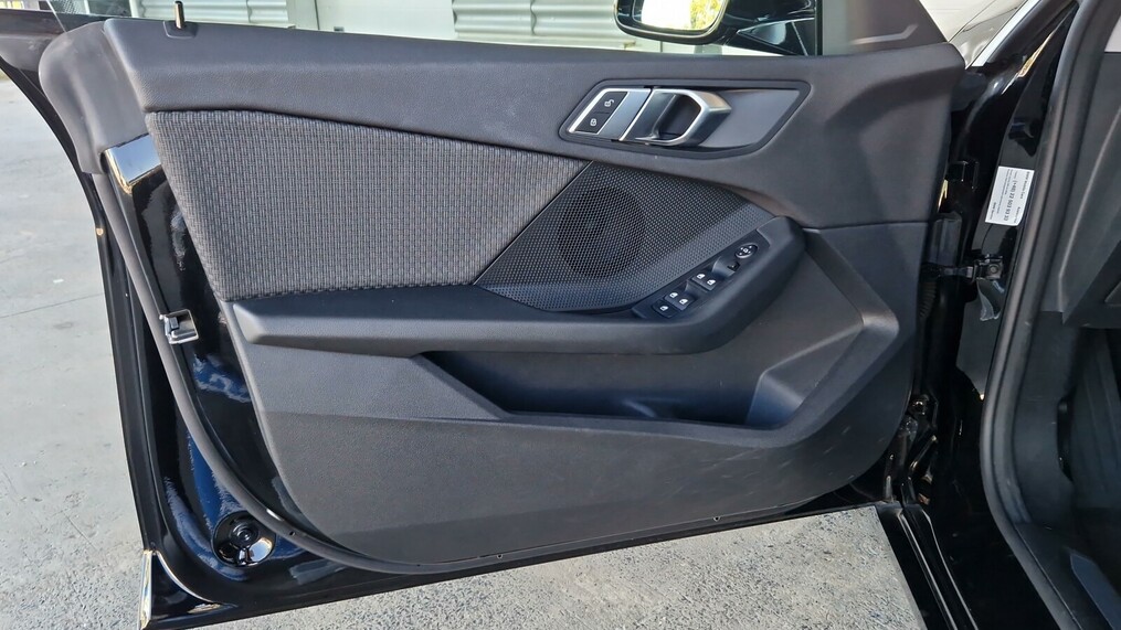 BMW Seria 2 218