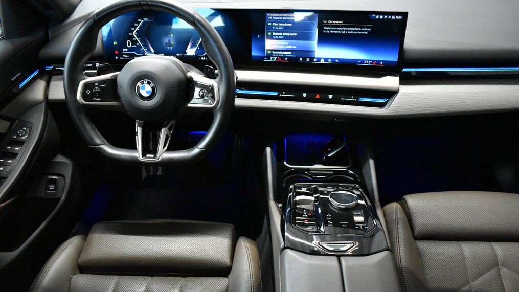 BMW Serii 5, 520