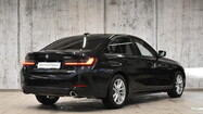 BMW Serii 3, 320