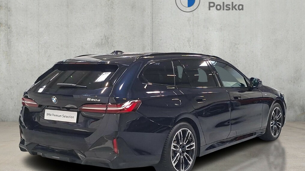 BMW Serii 5, 520