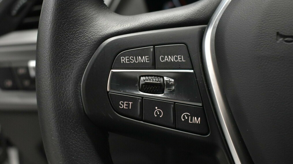 BMW Seria 2, 218