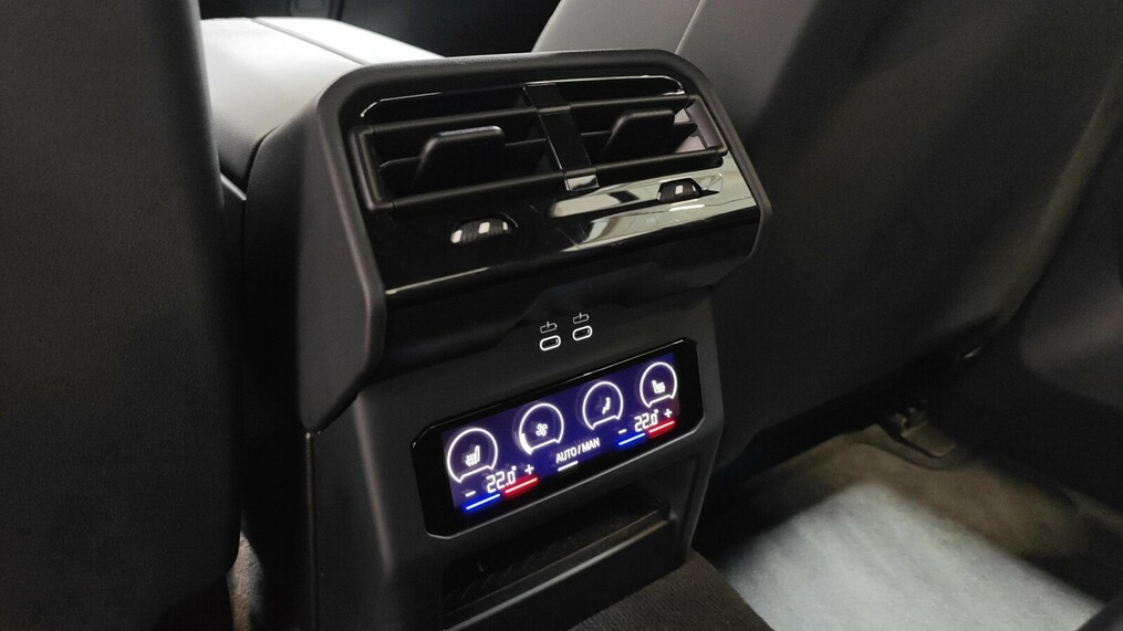 BMW Serii 5, 520