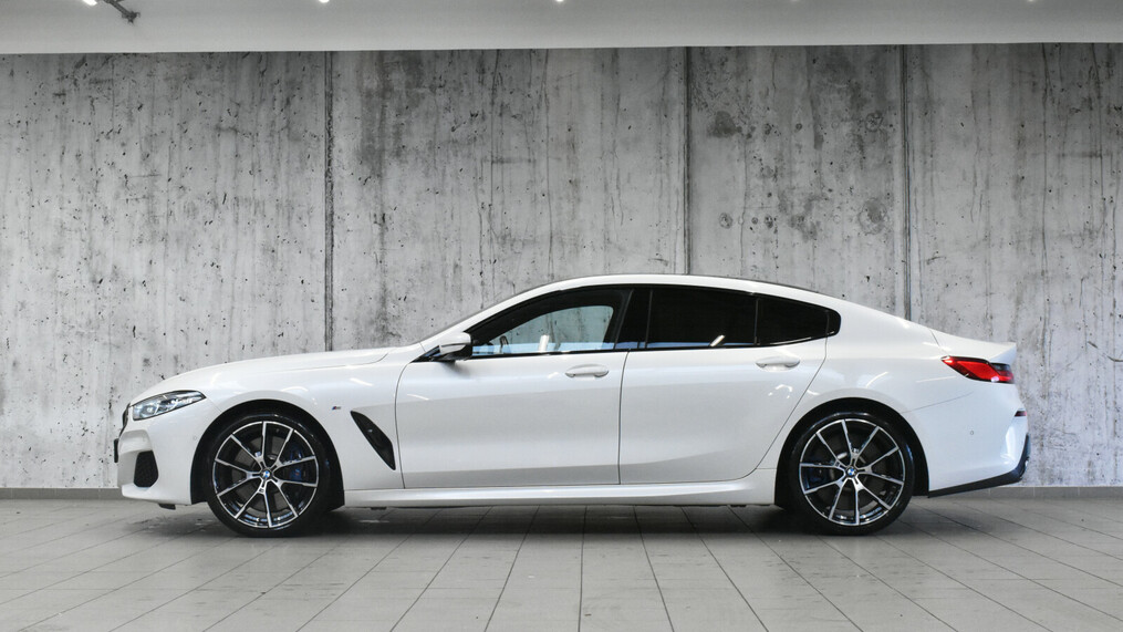BMW Serii 8, 840