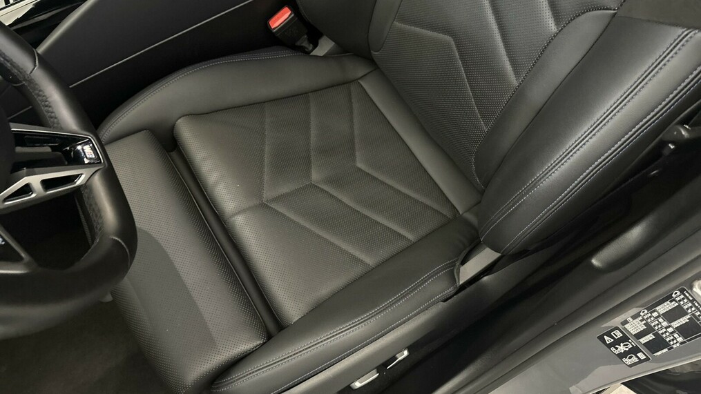 BMW Serii 5, 520