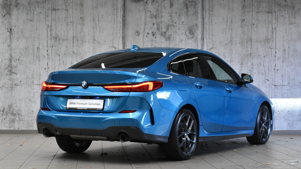 BMW Serii 2, 220
