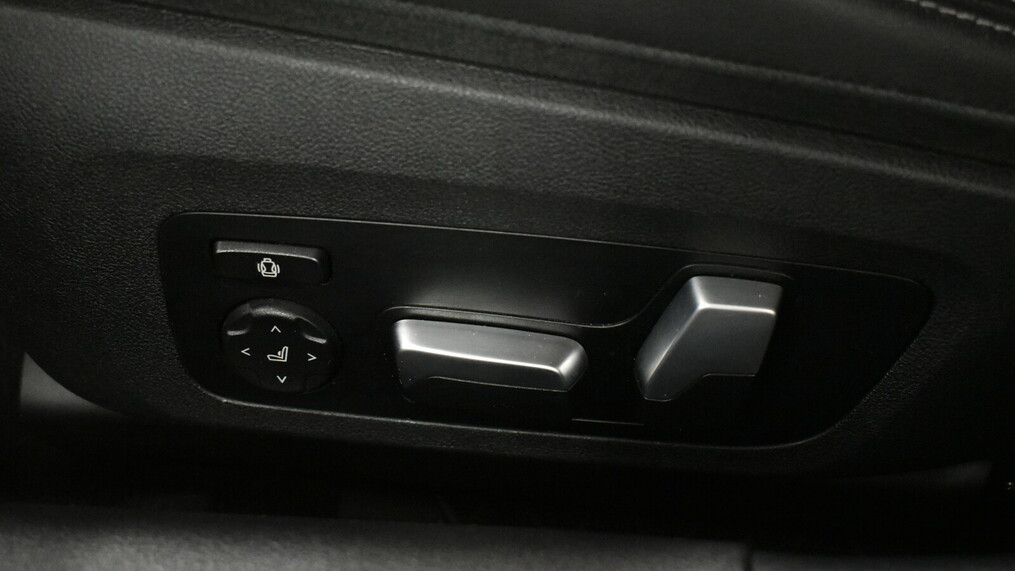 BMW Seria 8 840