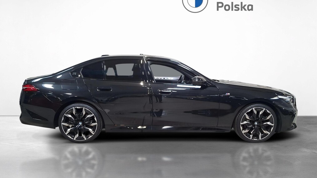 BMW Serii 5, 540