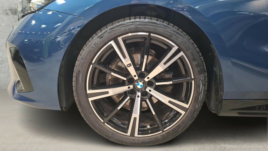 BMW Serii 5, 520