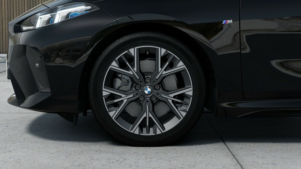 BMW Serii 2, 220