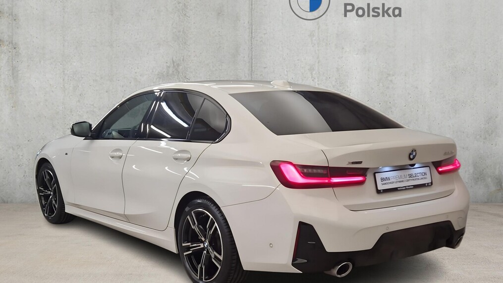 BMW Serii 3, 320