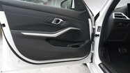 BMW Serii 3, 330