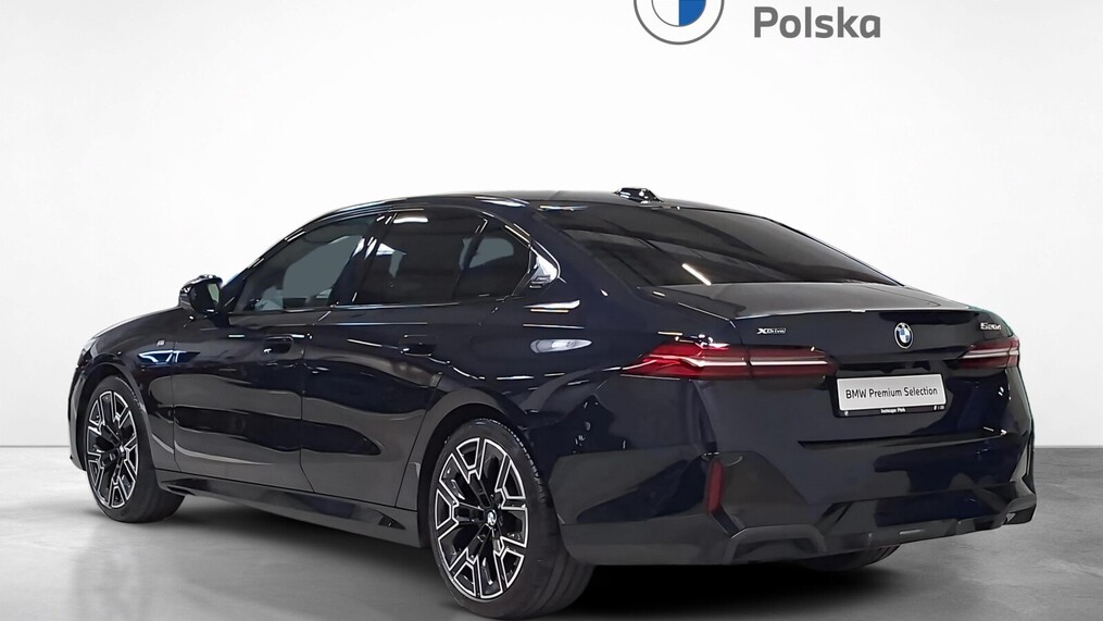 BMW Serii 5, 520