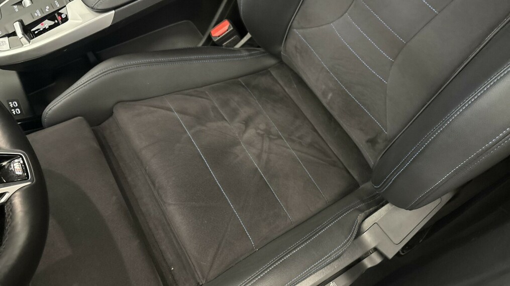 BMW Serii 2, 218