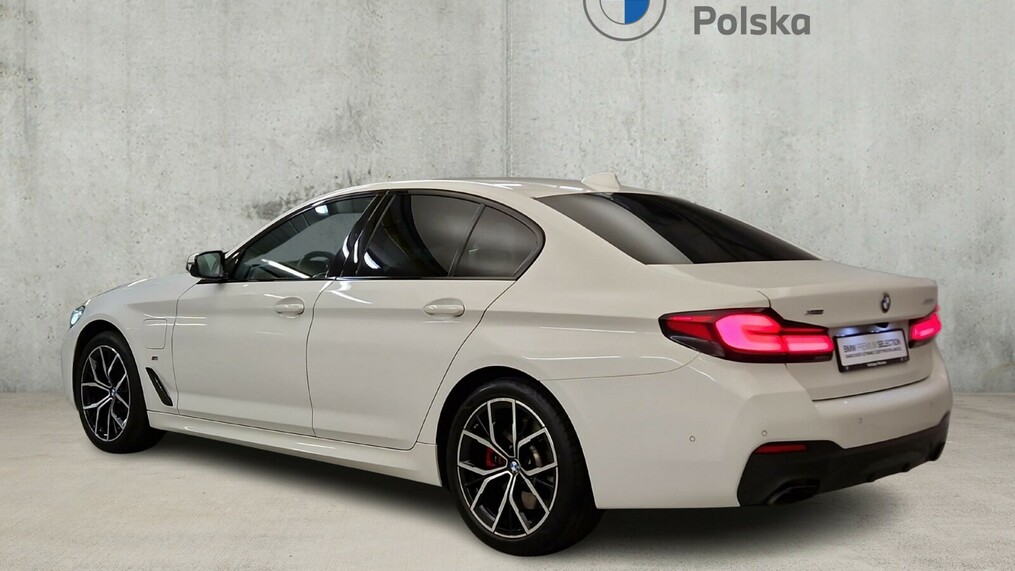 BMW Seria 5, 530