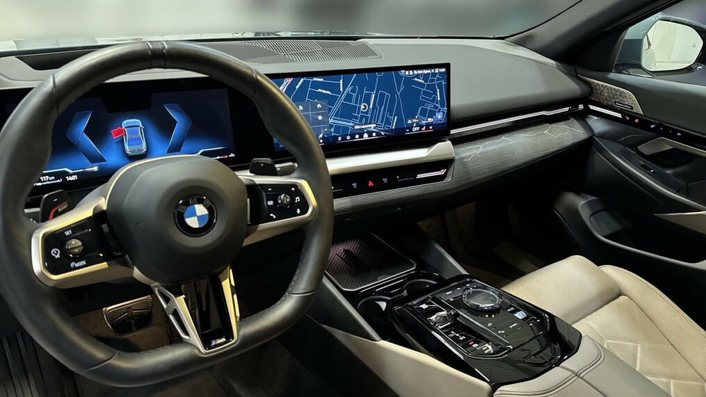BMW Serii 5, 520