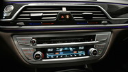 BMW Seria 7, 730
