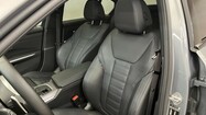 BMW Serii 3, 330