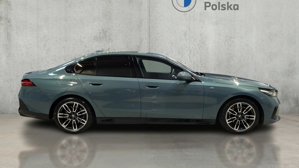 BMW Serii 5, 520