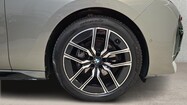 BMW Serii 7, 740