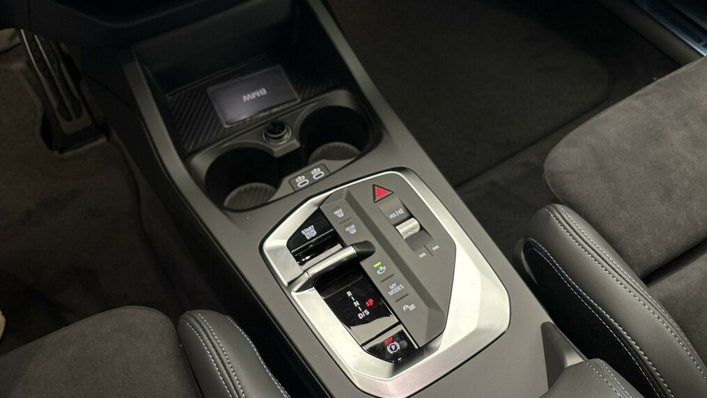 BMW Seria 2, 218