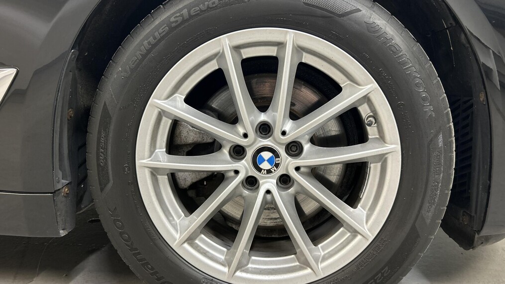 BMW Serii 5, 518