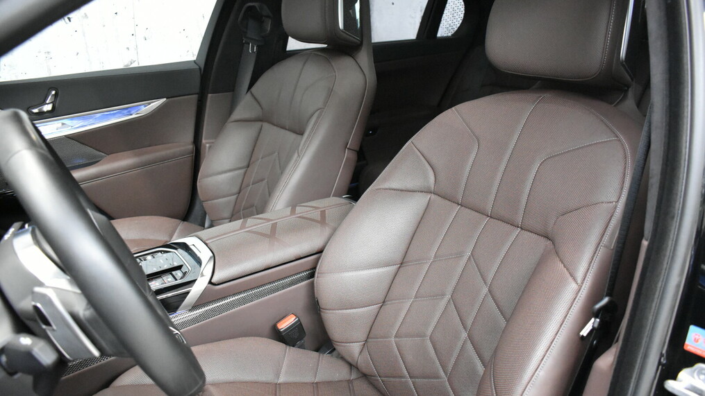 BMW Seria 7 740