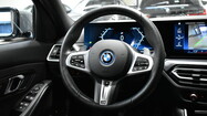 BMW Serii 3, 330