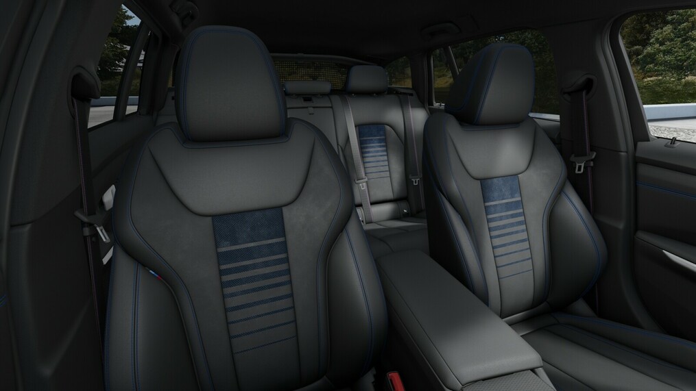 BMW Serii 3, 330