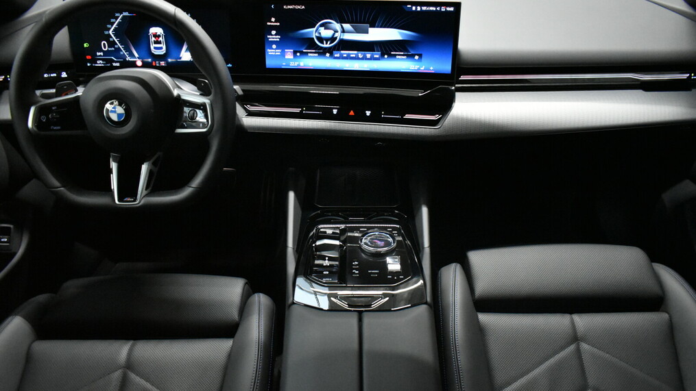 BMW Serii 5, 520