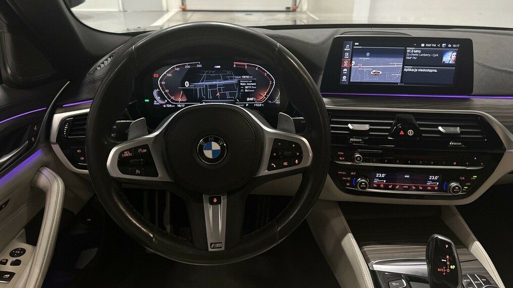 BMW Seria 5, 520