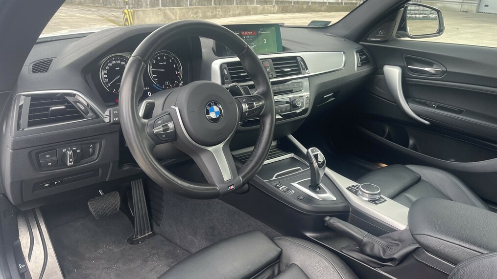 BMW Seria 2 230