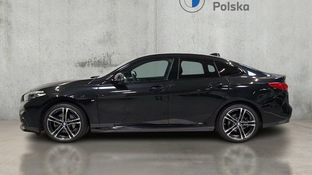 BMW Serii 2, 218