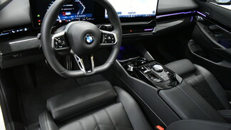 BMW Serii 5, 520