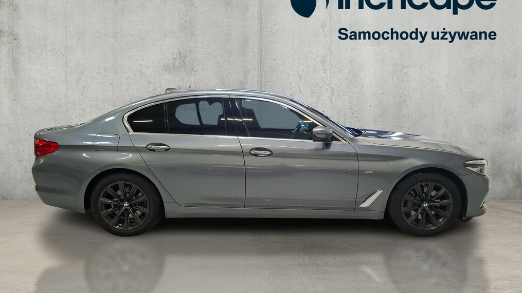BMW Serii 5, 530
