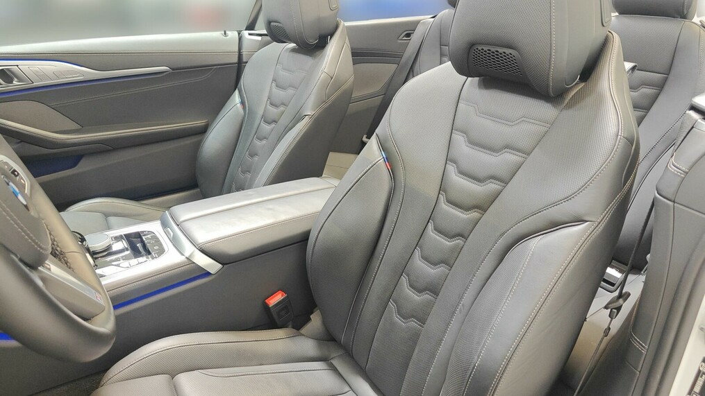 BMW Seria 8 840