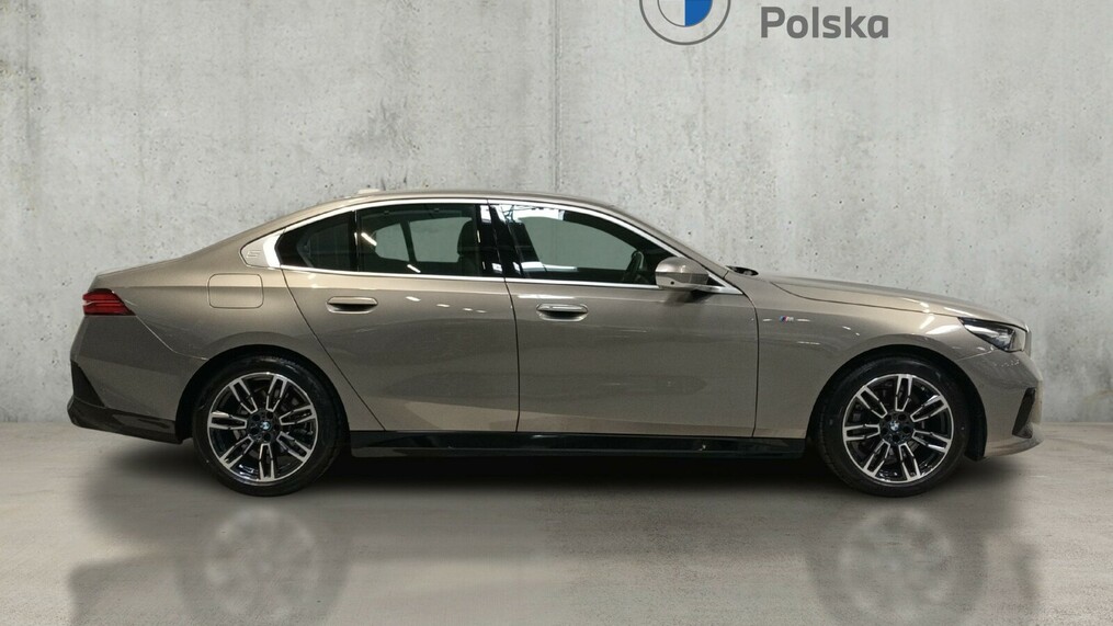 BMW Seria 5, 520