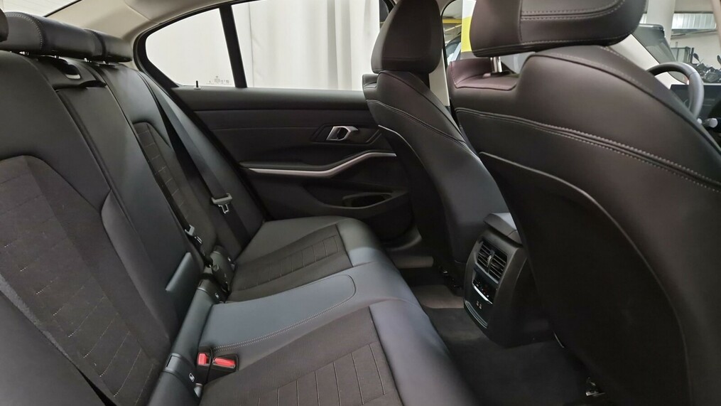 BMW Seria 3 318