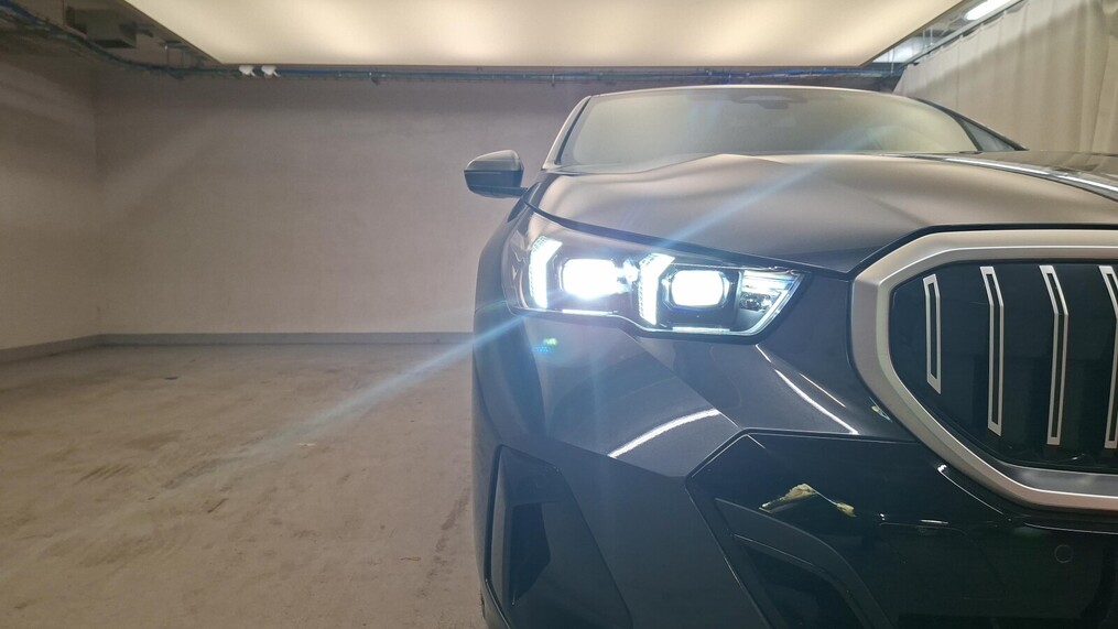 BMW Serii 5, 520