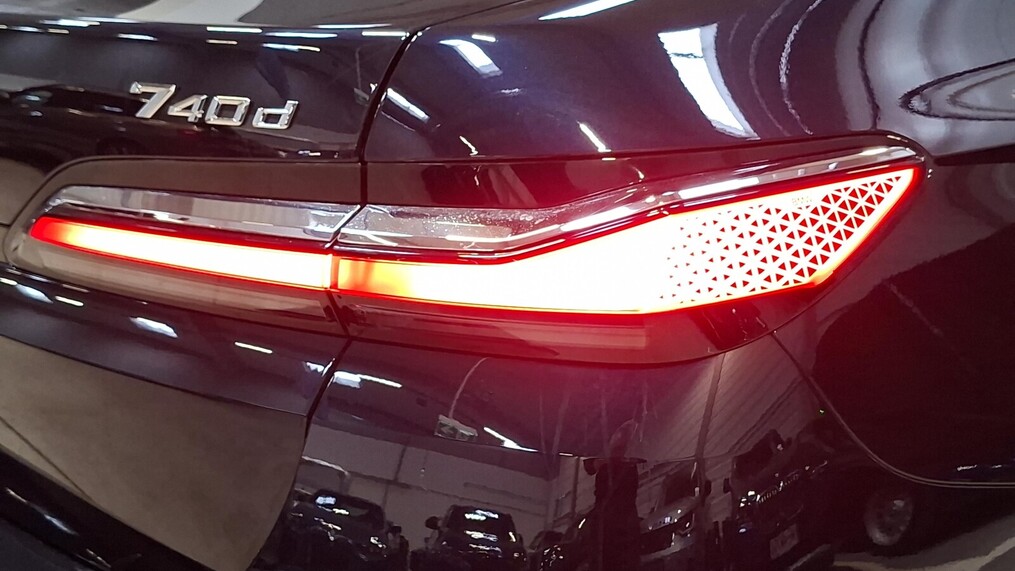 BMW Serii 7, 740