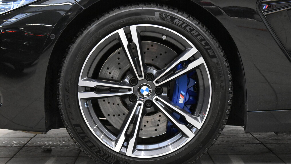 BMW M8