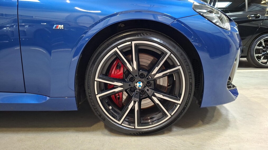BMW Serii 2, 240