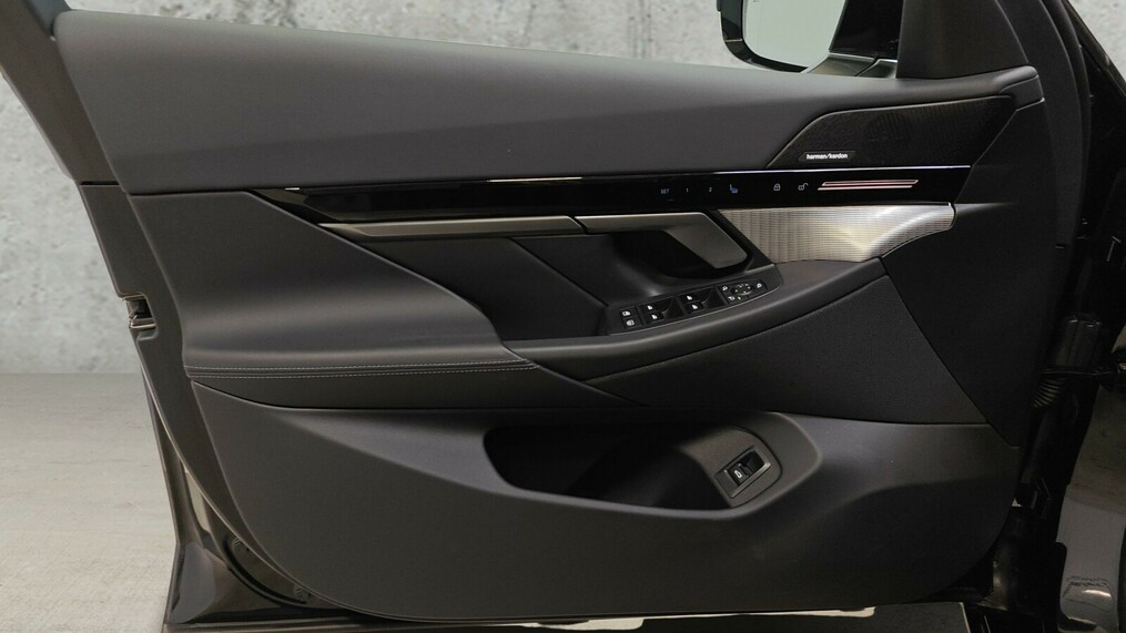 BMW Seria 5, 520