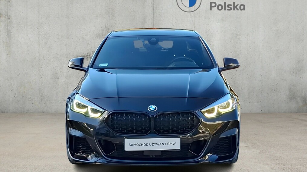 BMW Serii 2, 235