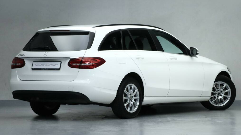 Mercedes-Benz C 220