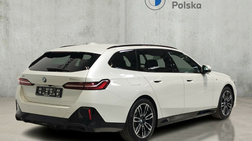 BMW Serii 5, 520