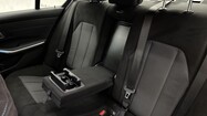 BMW Serii 3, 330