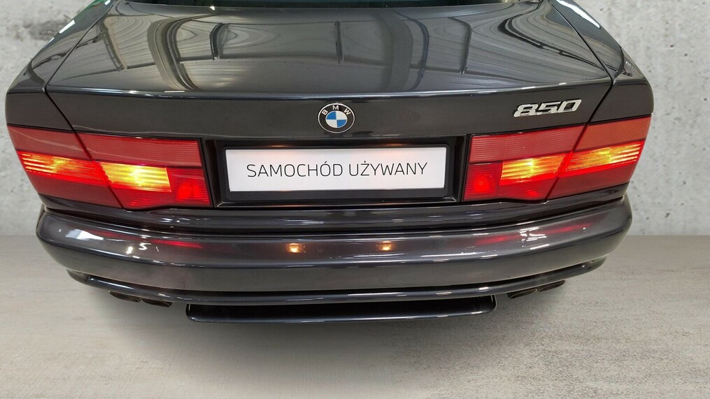 BMW Serii 8, 850