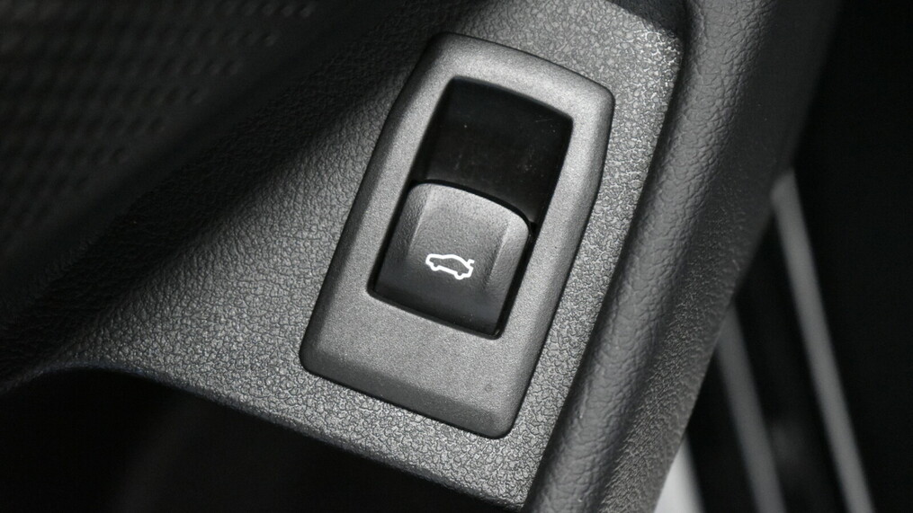 BMW Seria 3, 320