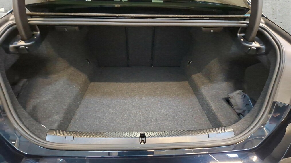 BMW Serii 5, 550